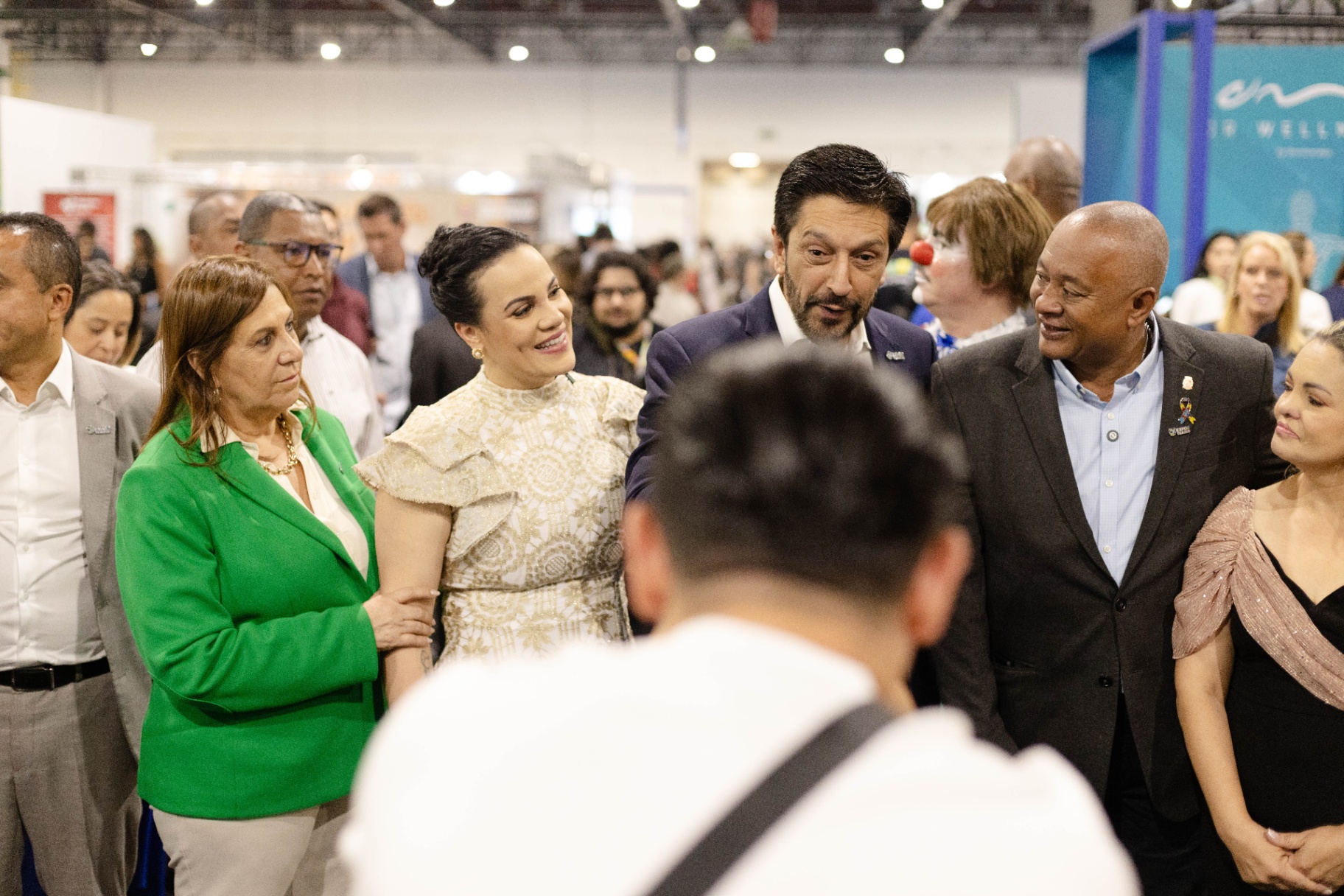Prefeito Ricardo Nunes e autoridades visitando a ExpoTEA 2025